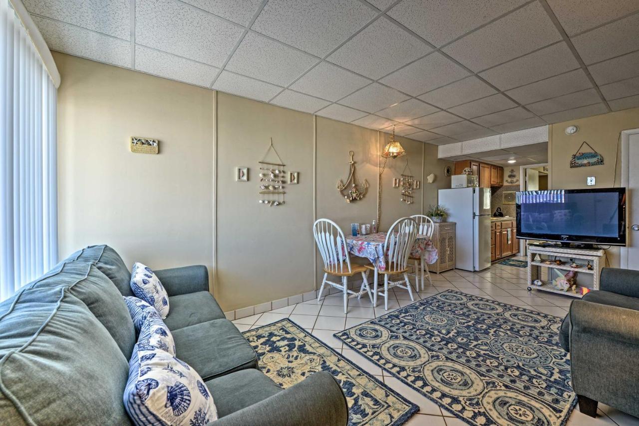 With Pool Access On Beach! Appartement