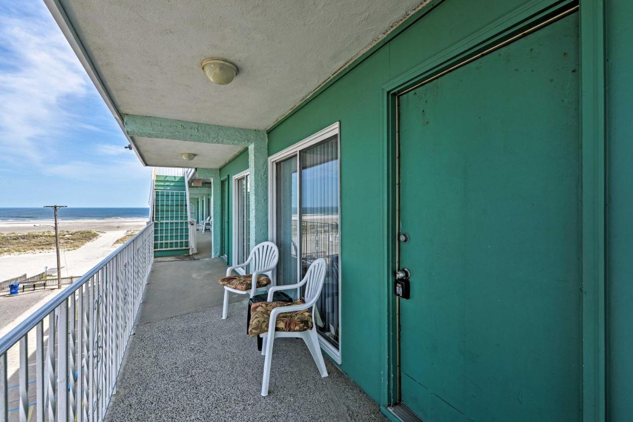 With Pool Access On Beach! *